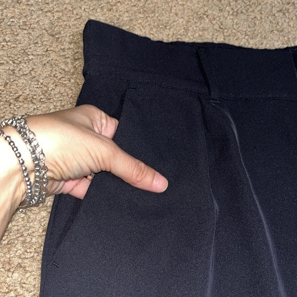 Summersalt The Classic Pleat Straight Leg Trouser Pant Sea Urchin Black Medium - Picture 5 of 8